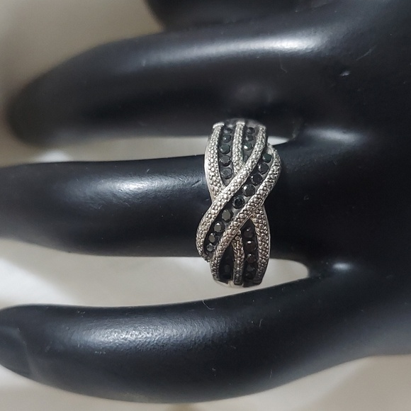 Sterling Silver Black Diamond Crossover Wave Band Ring Sz 7 - Picture 2 of 9